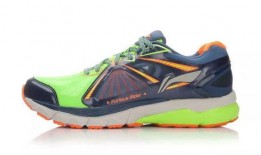 李宁跑步鞋爆料视频,从爆料视频看科技与时尚的完美融合